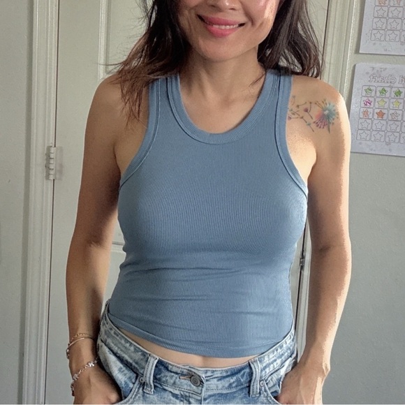 Solid Green Ribbed Fitted Tank Top - Picture 3 of 6